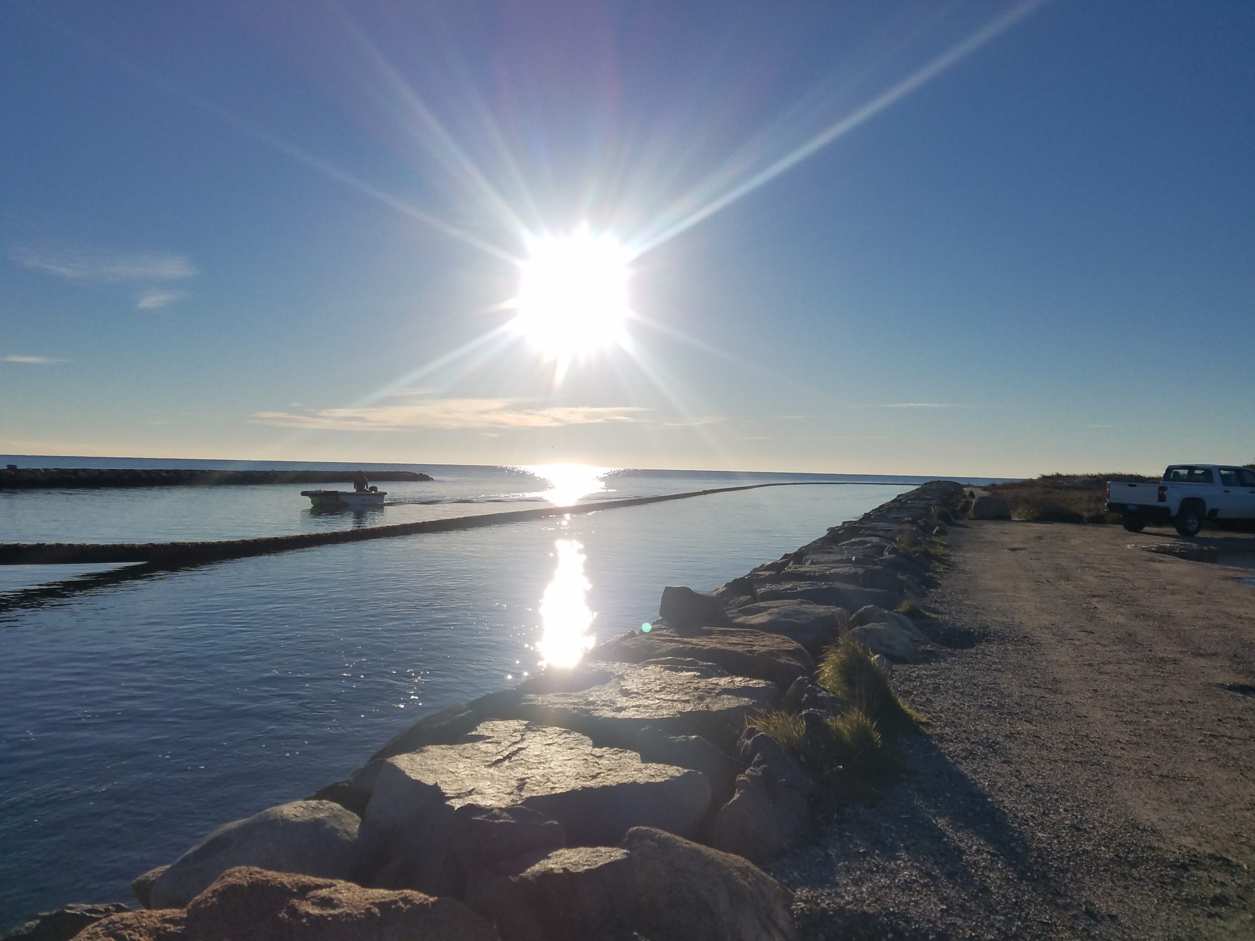 GBRMPA ELibrary: Going fishing near Cape Bowling Green? The sand spit in  this area is constantly changing